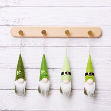 Figurine de gnome pour la Saint-Patrick, décoration sur le thème irlandais