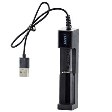 18650-Akkuladegerät mit einem USB-Anschluss