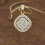 Conjunto de colar com pingente de diamante, brincos e anel. 3