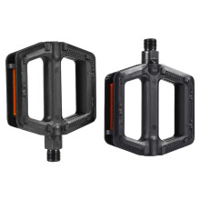 Mongoose Pedals with Hooks for Bikes 1 Pair
