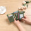 Carteira feminina de couro com proteção RFID e dois compartimentos para documentos. 6