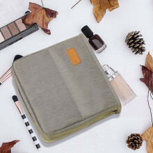 Portable Standing Makeup Bag Waterproof Large Capacity