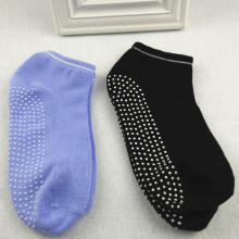 Pretyzoom grip socks women silicone non-slip black 3 pair