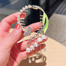 Lily Claw Flower Hair Clip Alloy Women 1 Set