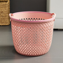 Roze plastic wasmand, draagbare kledingmand