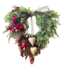 Valentine's Day Wreath, Rustic Farmhouse Style Heart Shaped Door Hanging, Romantic Front Porch Decor, Love Themed Welcome Sign for Home