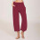 Calça capri feminina de algodão e linho, cintura alta e pernas largas. 3