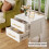 Comodino con 2 cassetti e maniglie dorate, bianco, altezza 51 cm (20"). 3