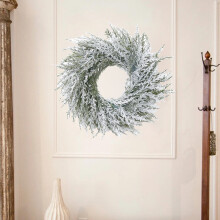 Artificial Snow-Flocked Glitter Christmas Wreath Green Pine
