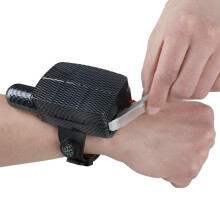 Lifesaving bracelet for swimming and self-rescue