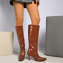 Botas altas hasta la rodilla para mujer Willtoo, impermeables, de caña ancha y sin cierre.