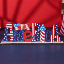 Décoration en bois avec lettres drapeau américain pour une maison patriotique
