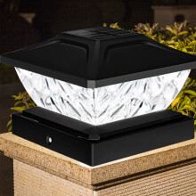 Solar paalkapverlichting voor vinylpalen van 4x4x6 inch.