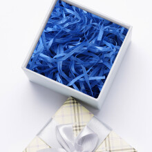 White Crinkle Cut Paper Shred Filler 0.22 lb
