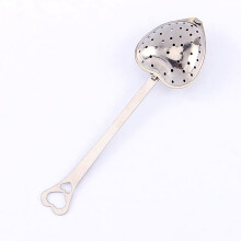Heart-shaped tea infuser ball for loose leaf tea, compatible with all teapots and mugs