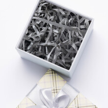White Crinkle Cut Paper Shred Filler 0.18 lb per pack