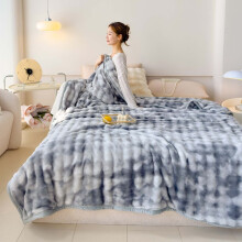 Faux Fur Throw Blanket 70x80 Inches, Cozy Soft & Fade-Resistant, Fur-Free Smooth Feel for Sofa/Bedroom – Grey, Queen Size