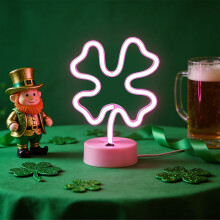 St. Patrick’s Day LED Four-Leaf Clover Window Light – Battery/USB Powered, Waterproof, Indoor/Outdoor, Compatible with Suction Cups