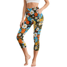 Flower Printed Yoga Pants Women High Waisted Capri Leggings Breathable Yoga Leggings Soft Yoga Capris with Pockets, M