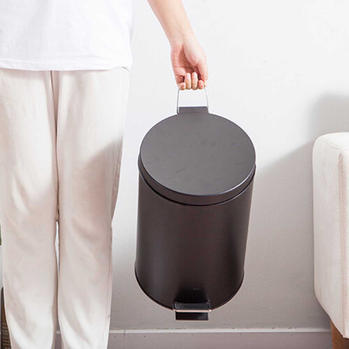 Step-on Trash Can with Lid, Matte Round Foot Pedal, 13