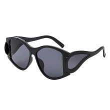 Retro Sunglasses Black Frame Dark Gray Lenses
