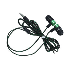 Wired In-Ear Earbuds with Microphone and Noise Isolation,