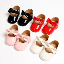 Zapatos casuales antideslizantes de suela blanda para bebé niña, de piel sintética.