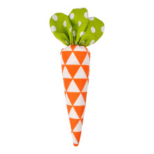 Décoration rustique de ferme avec des lapins, des œufs et des carottes en tissu pour Pâques