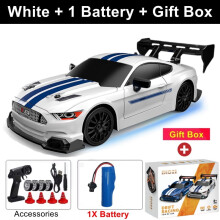 RC Drift Car1: 24Scale4WD30KM/H2.4GHz s LED světlem