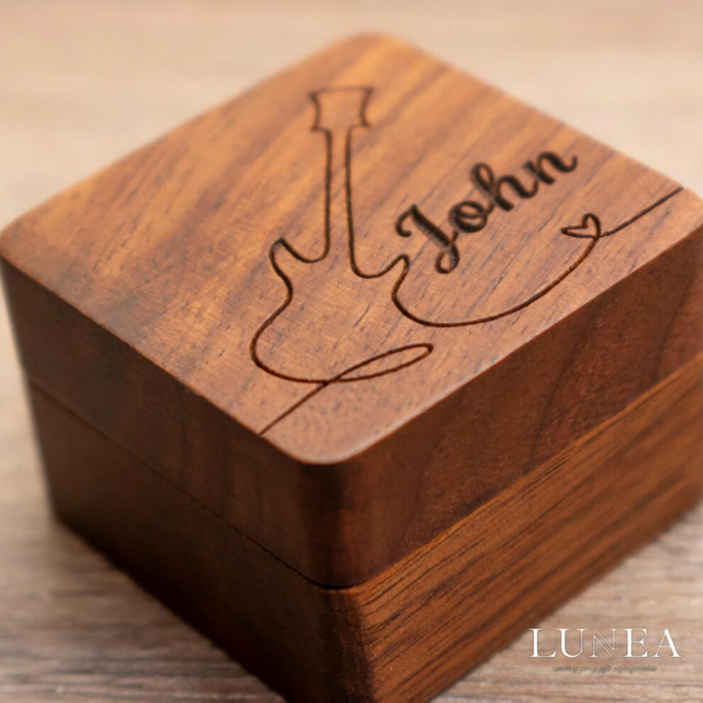 Lunea Custom Lunea Personalised Wooden Guitar Picks With Box – Custom Engraved Guit