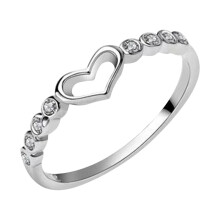 Silver Birthstone Ring for Women with Emerald CZ Gemstone