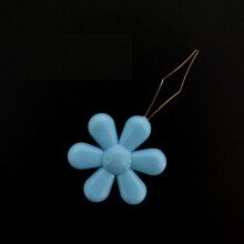 Needle Threader Flower Head Plastic Wire Loop Tool for Hand