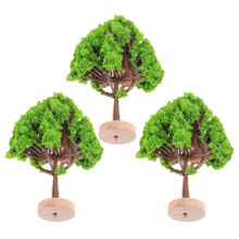 Realistische miniatuurboompjes met voet van kunststof en hout