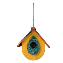 Hangend vogelhuisje voor buiten, ideaal voor tuin- en vogelliefhebbers.