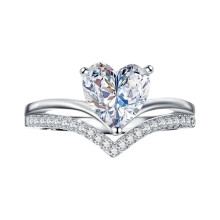 Heart Shaped Zirconia Engagement Ring Gold Alloy Lightweight