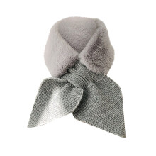 Cachecol feminino de inverno com babador, modelo Villus, para agasalho quente.