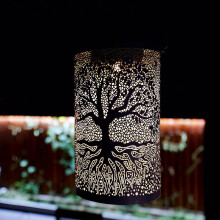 Latarnia solarna Tree of Life wodoodporna do użytku na zewnątrz i wewnątrz