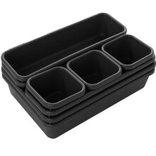 Ensemble de huit boîtes de rangement compartimentées en plastique noir pour la maison, idéales pour le rangement et l'organisation.