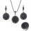 Conjunto de joias pretas com colar com pingente de drusa e strass. 1