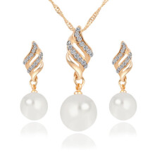 Women's wedding rhinestone pearl pendant necklace and