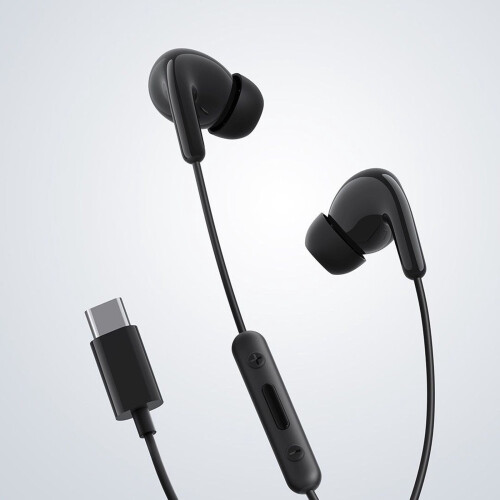 Type-C Wired Earbuds with Mic and Volume Control 2