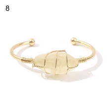 Kupferarmband mit künstlichen Kristallverzierungen