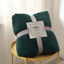 Throw Blanket 100x150cm for All Seasons and Ages