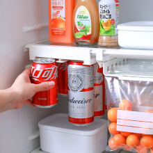 Koelkastrek voor het ophangen van frisdrank aan een plank