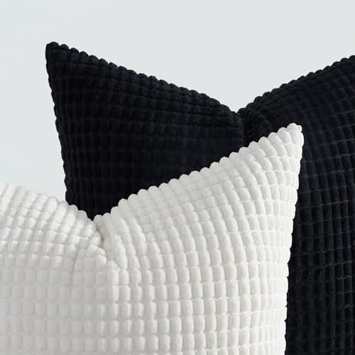 Conjunto de 4 capas de almofada decorativas em veludo cotelê, pretas e brancas, 50x50 cm (20x20 polegadas). 1