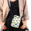 Umhängetasche mit Avocado-Muster, Polyester, Unisex 4