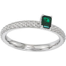 Emerald sterling silver ring single stone