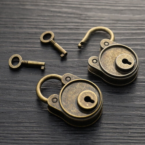 Retro Padlock Antique Luggage Lock with Key 1