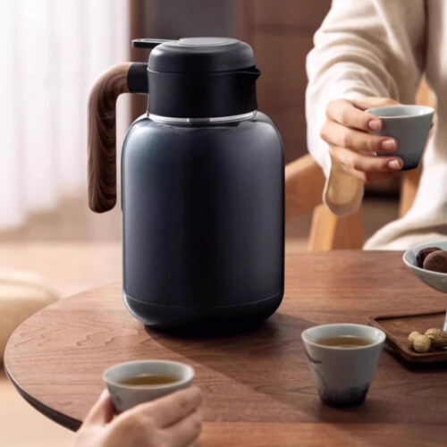 Insulated Stainless Steel Kettle Large Capacity 2