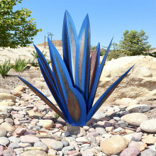 Escultura rústica grande de tequila, plantas de agave de metal para patio o jardín, estatua de jardín pintada a mano, adornos de césped y estacas